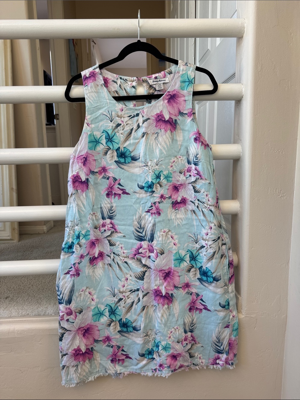 Tommy Bahama Light Blue Floral Sleeveless Shift Dress